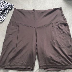 brown aerie biker shorts
